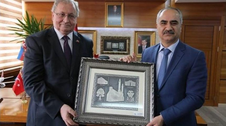 Kosova B&uuml;y&uuml;kel&ccedil;isi Spahui, Sivas Belediyesi&rsquo;ni Ziyaret Etti