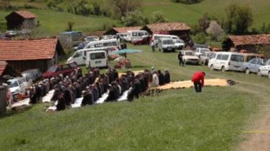 Erik K&ouml;y&uuml;nde Hıdırellez Ve Yağmur Duası