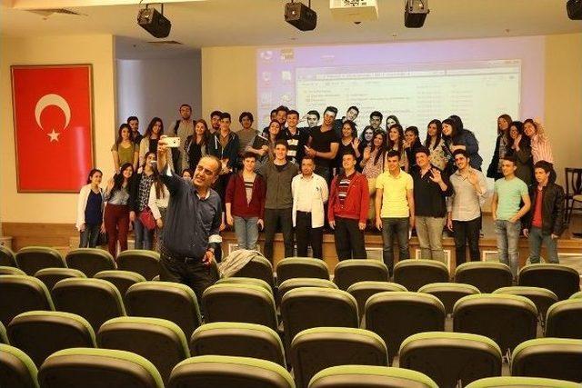 &Ccedil;amlıoğlu&rsquo;ndan &Ouml;ğrencilere &lsquo;kendinize İnanın&rsquo; Tavsiyesi 2