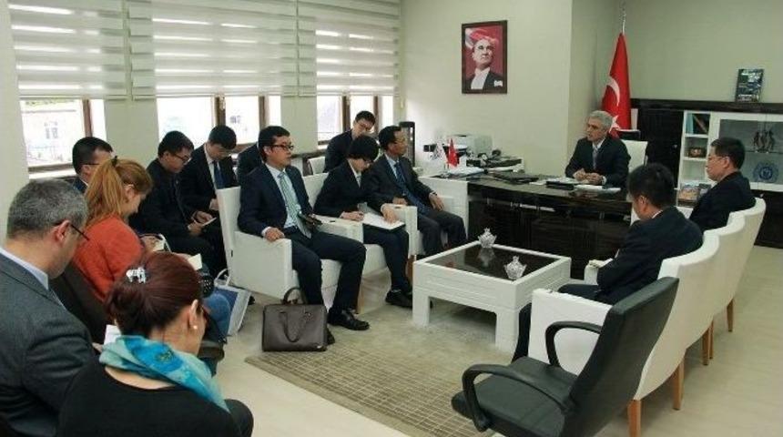 &Ccedil;inli İşadamları Heyetinin Kudaka Ziyareti