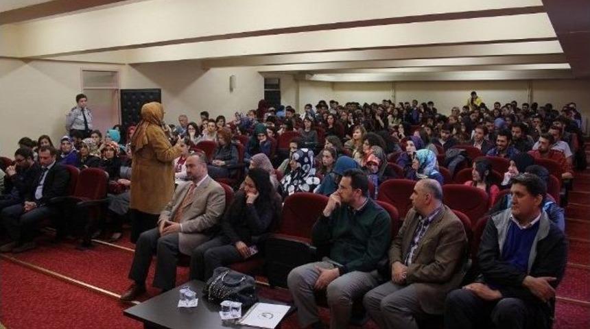 Kur&rsquo;an Ve S&uuml;nnette Gen&ccedil;lik Konferansı