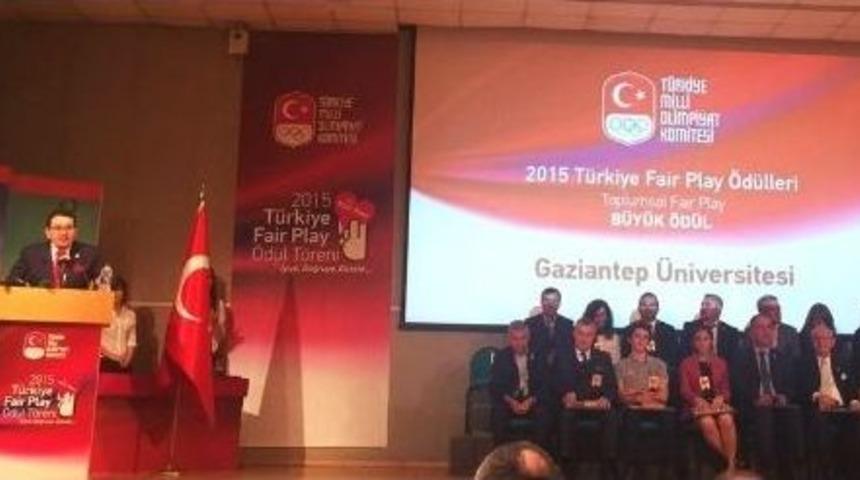 Fair Play B&uuml;y&uuml;k &Ouml;d&uuml;l&uuml; Gaziantep &Uuml;niversitesi&rsquo;ne