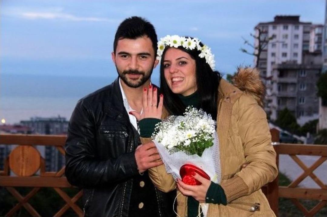 Samsunlu Gen&ccedil;ten &Ccedil;ılgın Evlenme Teklifi