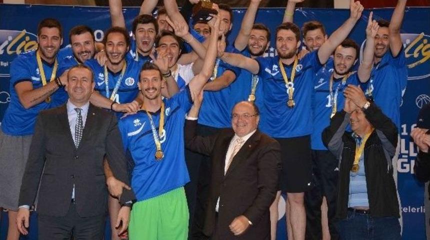 &Uuml;nilig&rsquo;de Voleybol Final M&uuml;sabakaları Sona Erdi