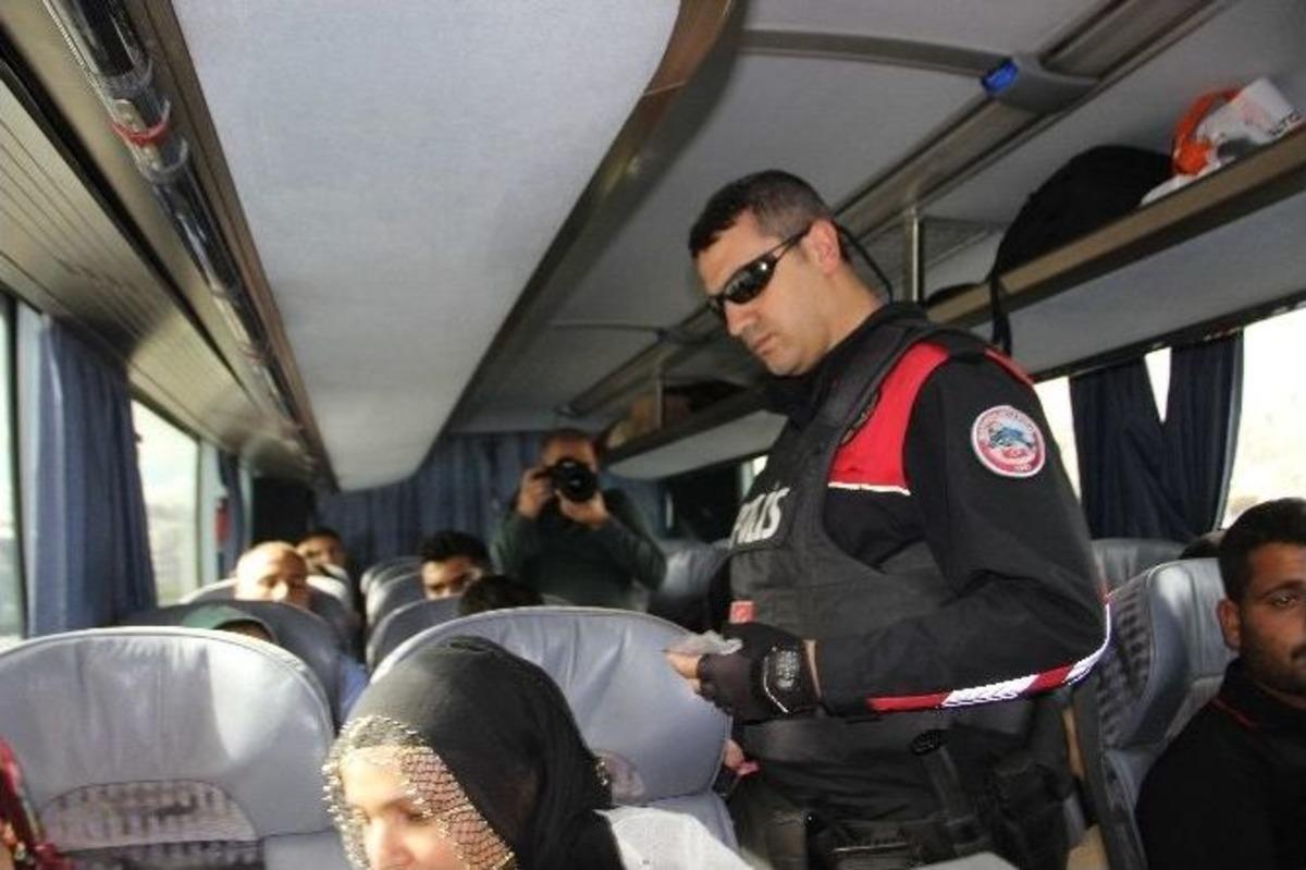 Bombalı Saldırılarda G&uuml;ndeme Gelen Şanlıurfa Otogarında Kontroller Arttırıldı