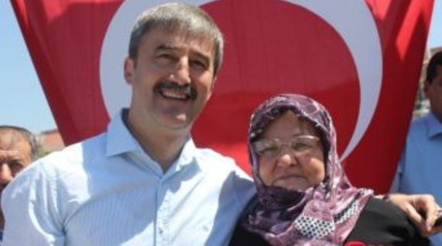 Başkan Şirin Anneler G&uuml;n&uuml;&rsquo;n&uuml; Kutladı