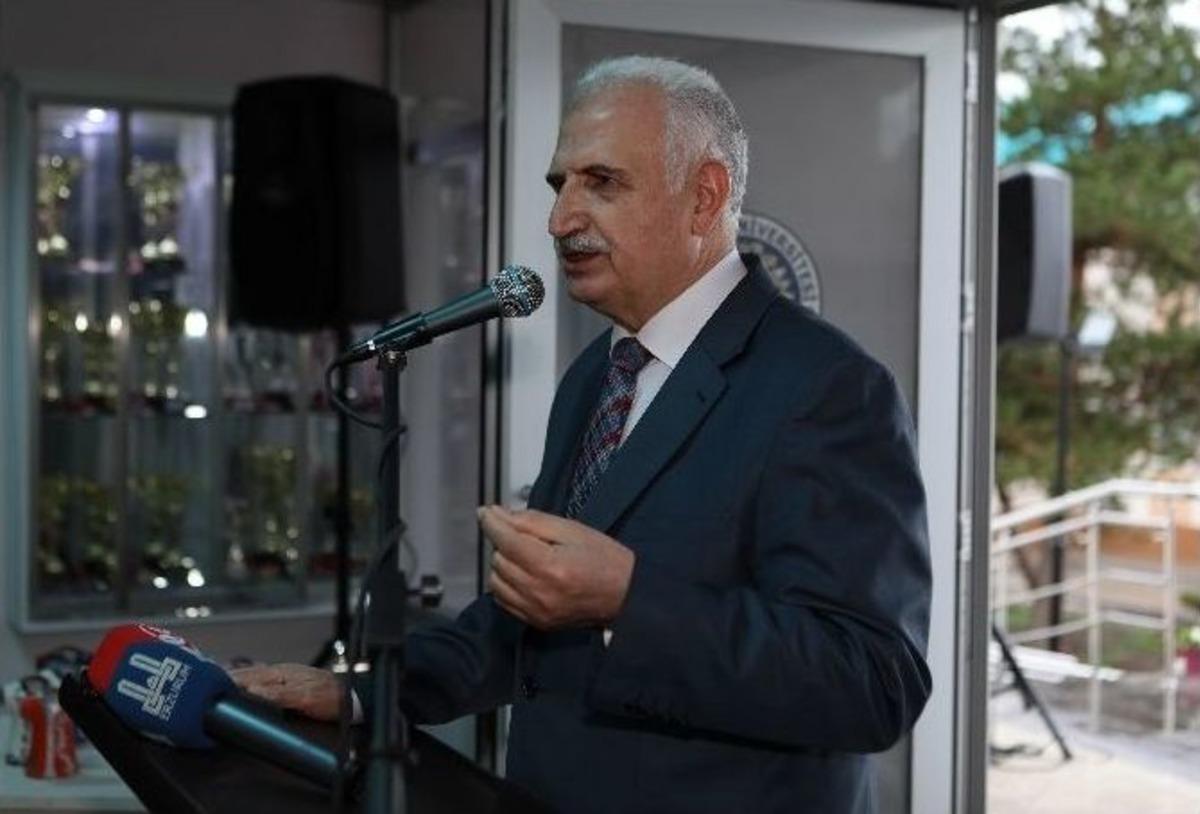 K&uuml;&ccedil;&uuml;k Yardımlarla B&uuml;y&uuml;k Umutlar Projesi&rsquo;nin A&ccedil;ılışı Yapıldı
