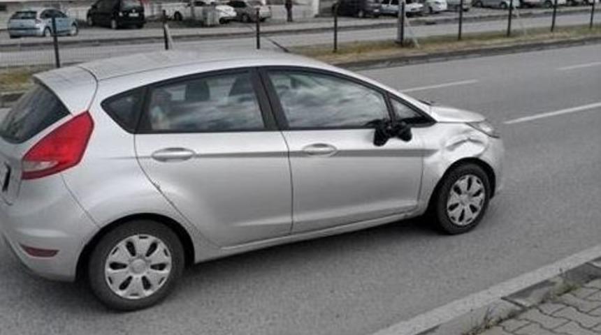Otomobilin &Ccedil;arptığı Kadın Hayatını Kaybetti