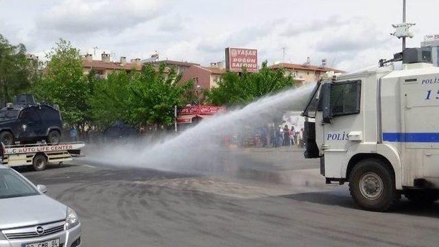 Zırhlı Araç Kaza Yaptı: 3’ü Polis, 4 Yaralı