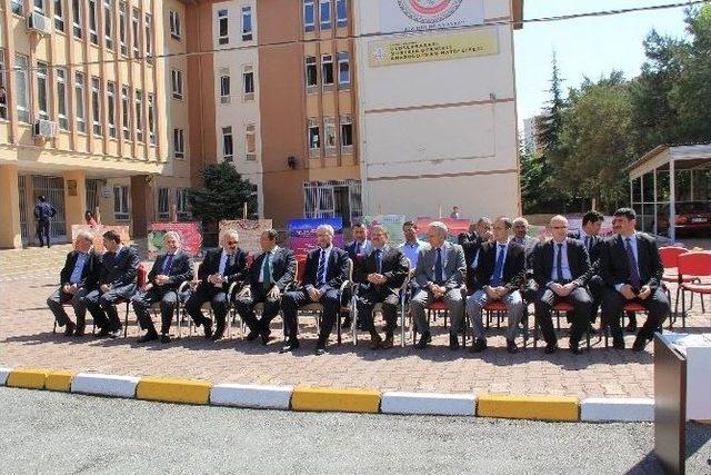 Uluslararası Mustafa Germirli Anadolu İmam Hatip Lisesi ’tübitak Bilim Sergisi’ Açıldı