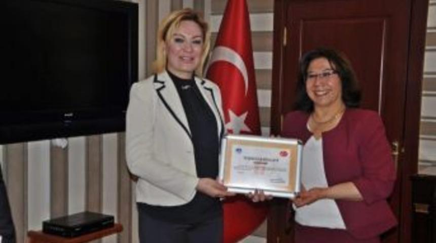İş Kadını U&ccedil;ar Vergi Rekortmeni Oldu