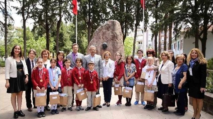Miniklerden Z&uuml;beyde Anne&rsquo;ye Mektup