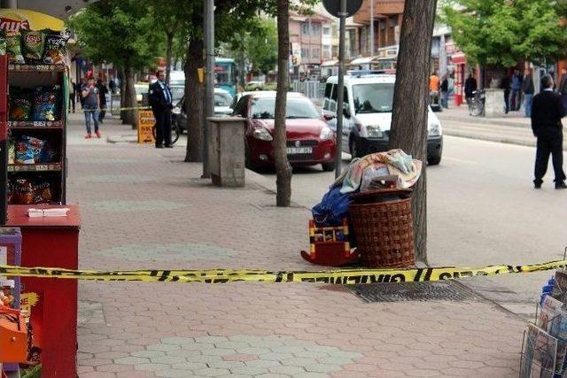 Kaldırımdaki Eşyalar Polisi Alarma Geçirdi