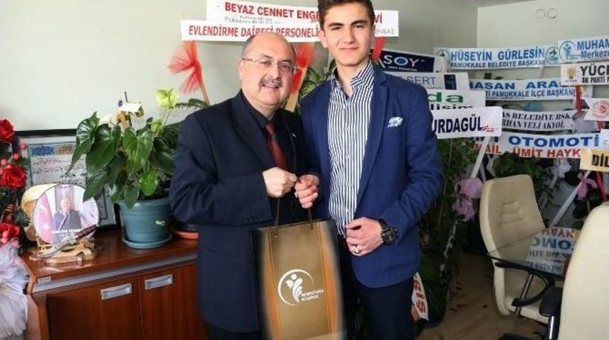 Okul Başkanları Meclisi, T&uuml;rk Kızılay&rsquo;ını Ziyaret Etti