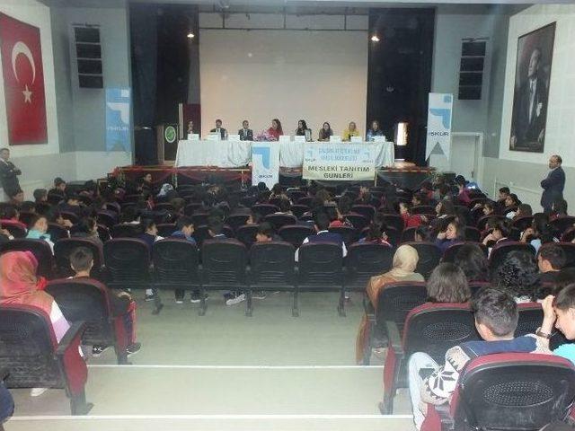 İşkur Tanıtım G&uuml;nleri&rsquo;nde &Ouml;ğrencilerle Buluştu 3