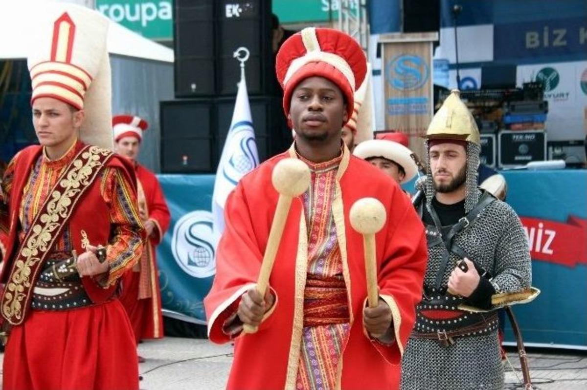 Bu Mehter Takımı D&uuml;nyada Tek