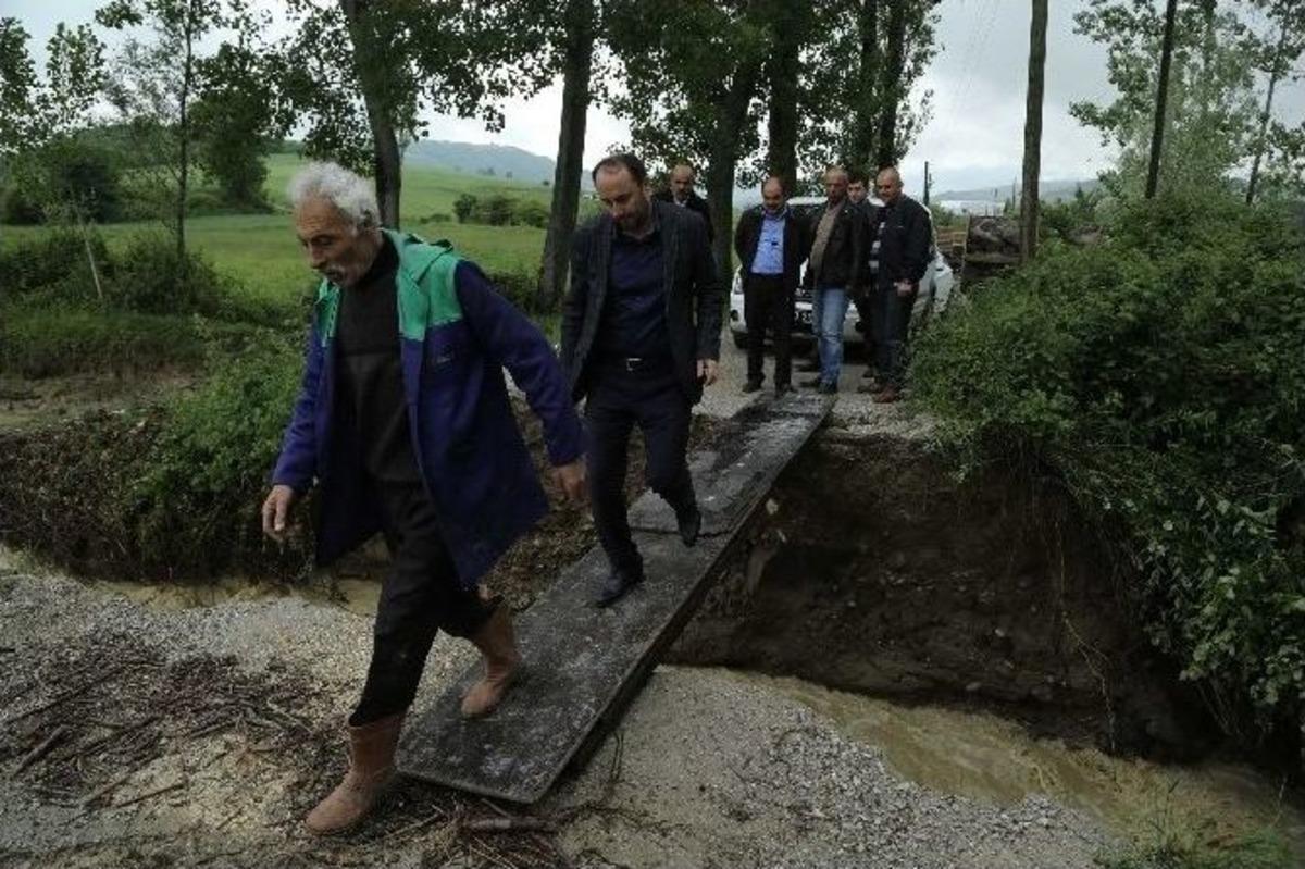 İlkadım&rsquo;dan Sağanak Mesaisi