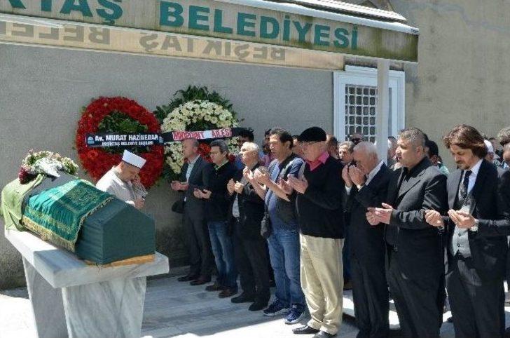 ‘romalı Perihan’ın Cenazesine 50 Kişi Katıldı G4