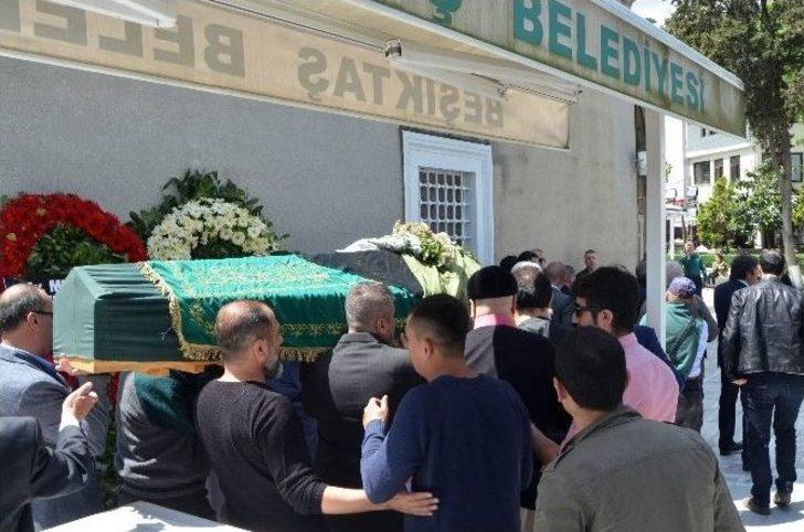 ‘romalı Perihan’ın Cenazesine 50 Kişi Katıldı G5