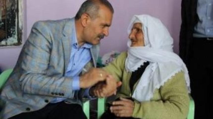 Ak Parti Van Milletvekili Kayat&uuml;rk&rsquo;&uuml;n "anneler G&uuml;n&uuml;" Mesajı