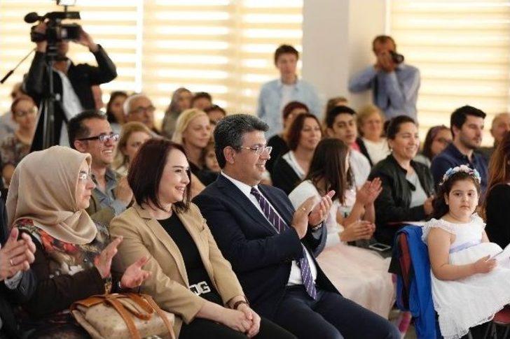 Miniklerden Anneler Gününe Özel Performans G4