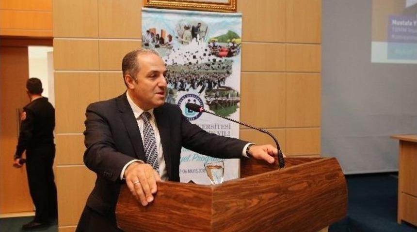 Bayburt &Uuml;niversitesinde Bayburt &Ouml;rneğinde Şehir Ve G&ouml;&ccedil; Konferansı