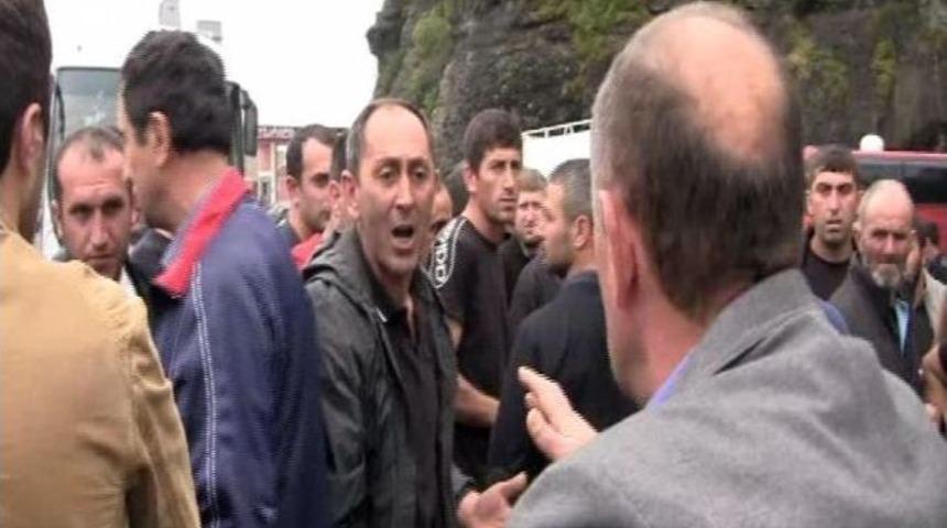 G&uuml;rcistan&rsquo;a Ge&ccedil;en T&uuml;rk Protokol&uuml;n&uuml;n Yolu Kesildi