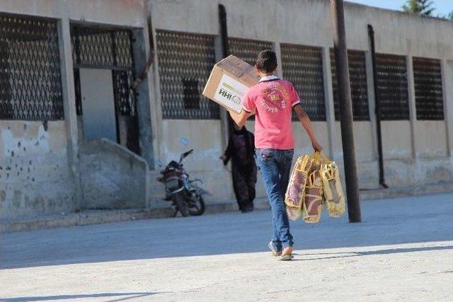 İhh&rsquo;dan Suriye&rsquo;ye Bin 235 Yardım Tır&rsquo;ı 1