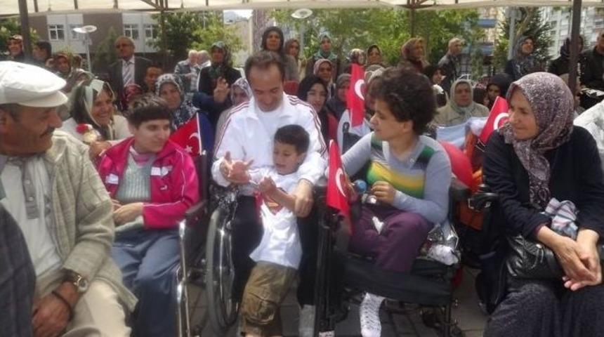 Seydişehir&rsquo;de Engelliler G&ouml;sterileriyle Duygulandırdı