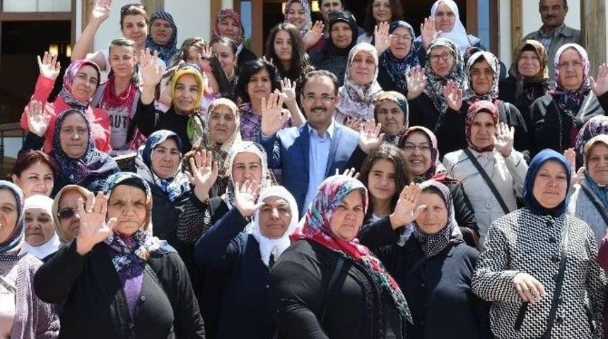 Başkan Cahan, Şehit Anneleriyle Buluştu