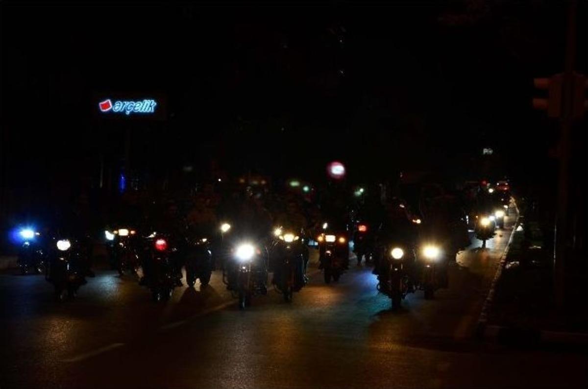 Roketli Saldırıya Uğrayan Kilis&rsquo;e B&uuml;y&uuml;k Destek