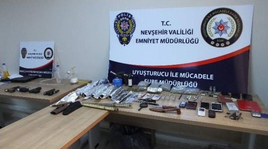 Dur İhtarına Ateşle Karşılık Verdiler