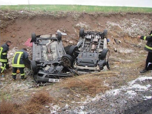 Şiddetli Dolu Zincirleme Trafik Kazasına Neden Oldu 1