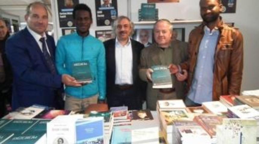 Erzurum Kitap Fuarına &lsquo;hatıralardaki Erzurum&rsquo; Damgasını Vurdu