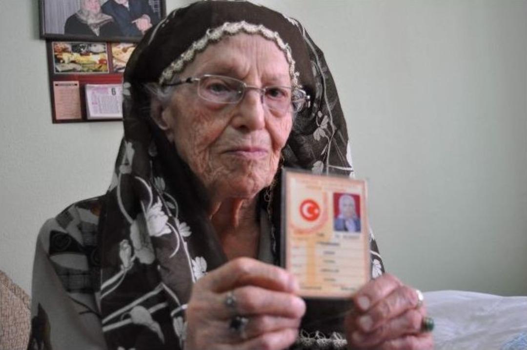 (&ouml;zel Haber) 1 Asırlık &Ccedil;ınarın Evlat Sevgisi