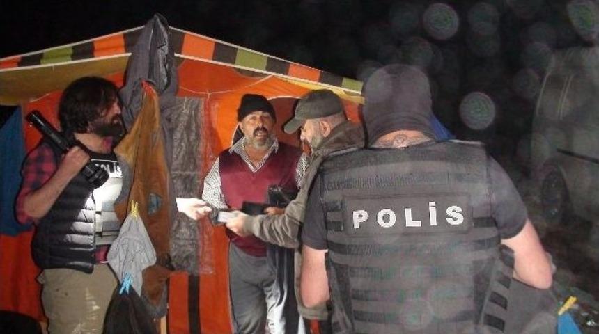 Sultanbeyli&rsquo;de Şafak Operasyonu