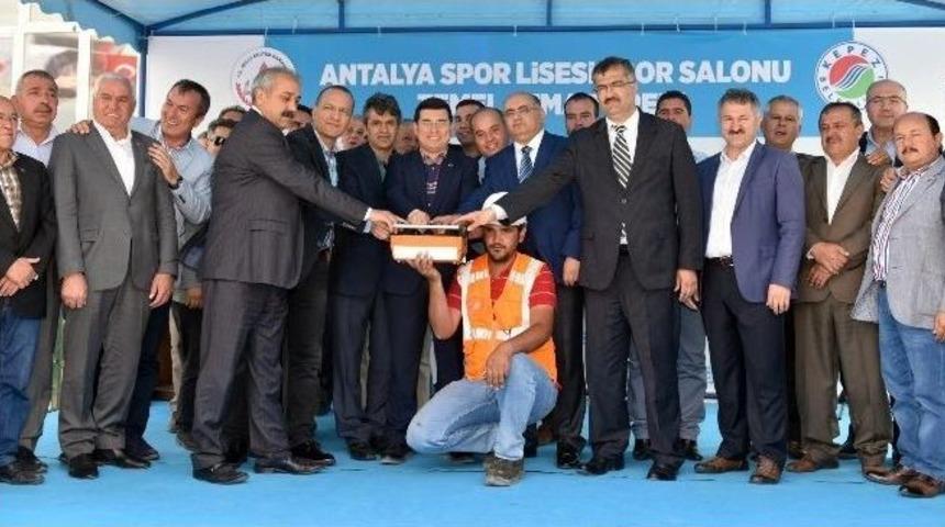 Kepezli &Ouml;ğrencilere Yeni Spor Salonu