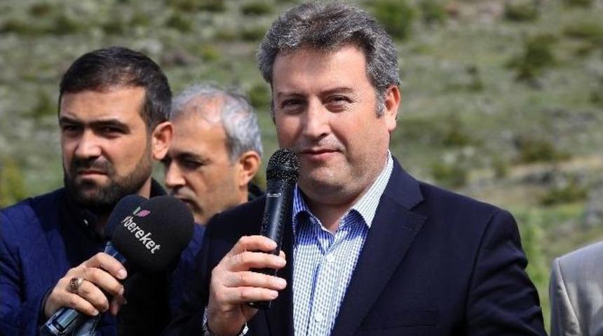 End&uuml;rl&uuml;k Mahallesine 15 Bin Fidan Dikiliyor