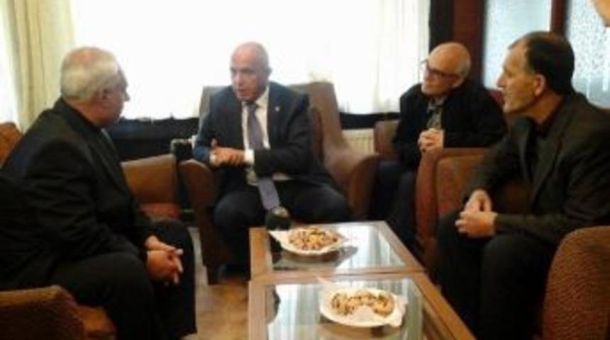 Ak Parti Milletvekili Mustafa Ilıcalı, Emekliler Derneği Y&ouml;netimi İle Bir Araya Geldi