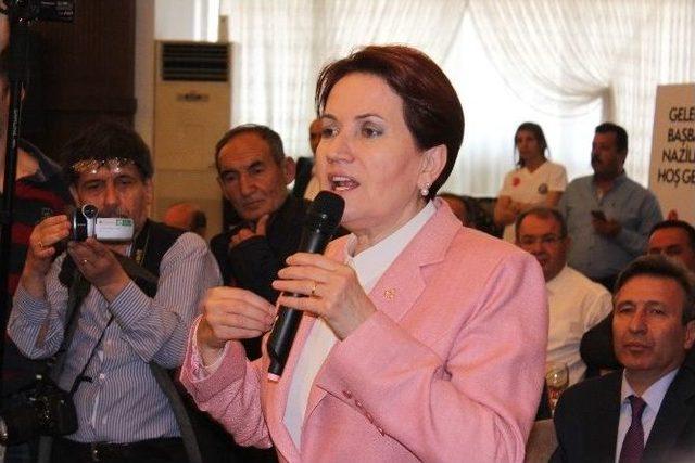 Akşener: "vız Gelir Tırıs Gider" 2