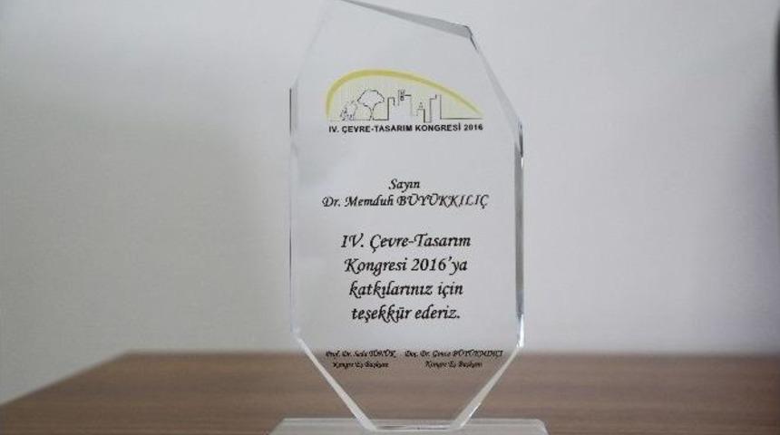 Melikgazi Belediyesi&rsquo;ne Bilimin Merkezinden &Ouml;d&uuml;l