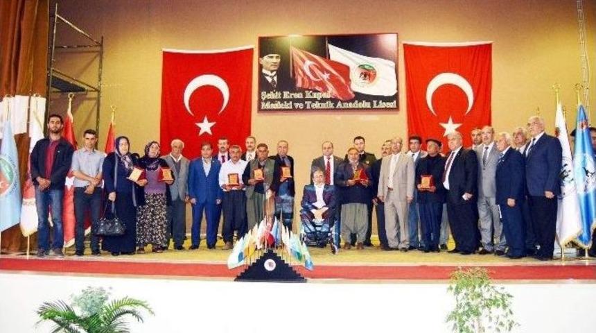 "besni&rsquo;den Kahramanlarımıza" Konulu &Ouml;d&uuml;l T&ouml;reni D&uuml;zenlendi