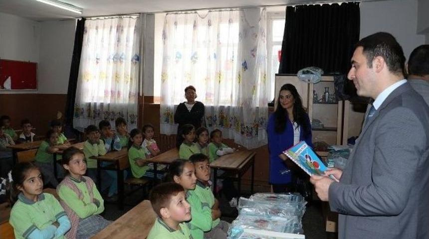 Minik &Ouml;ğrencilere &Ccedil;evre Eğitimi