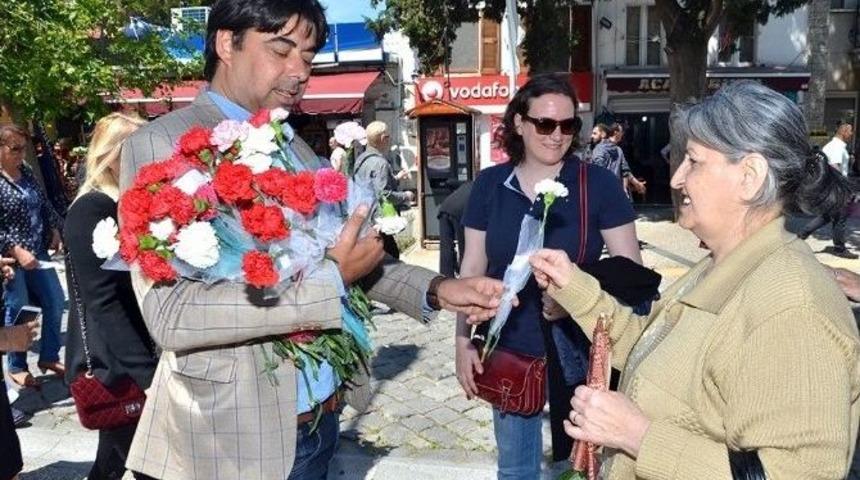 Başkan Demirağ, &lsquo;anneler G&uuml;n&uuml;&rsquo;n&uuml; Kutladı