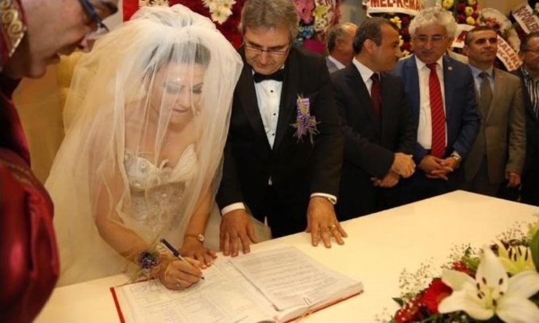 Mirza&rsquo;nın Mutlu G&uuml;n&uuml;