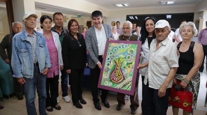 Başkan T&uuml;rel&rsquo;den Huzurevine Anneler G&uuml;n&uuml; Ziyareti