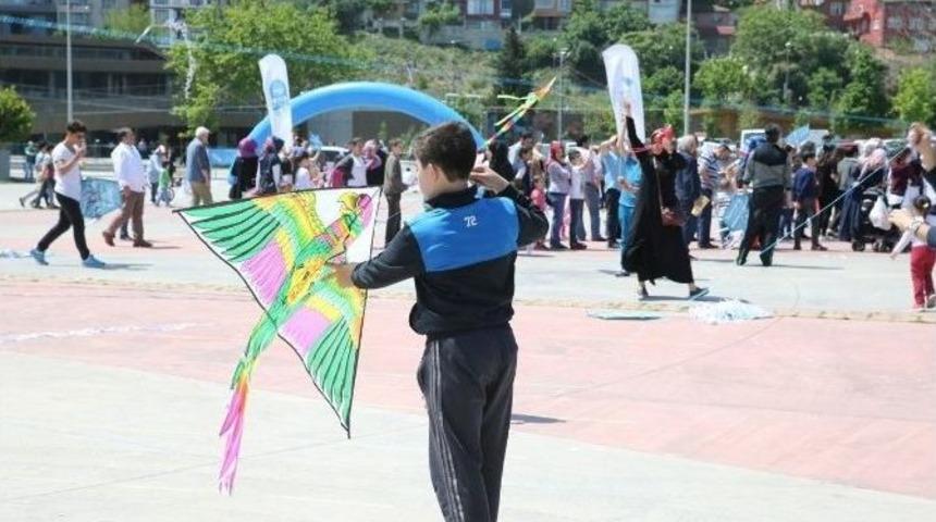 Anneler G&uuml;n&uuml;ne &Ouml;zel &rsquo;u&ccedil;urtma Şenliği&rsquo; Havadan G&ouml;r&uuml;nt&uuml;lendi