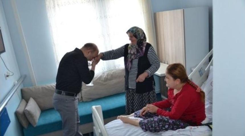 Hastanedeki Anneler Unutulmadı