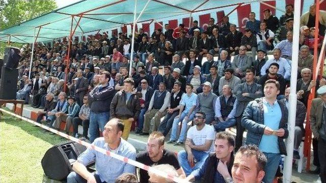 Bigadi&ccedil;&rsquo;de At Yarışı Heyecanı 3