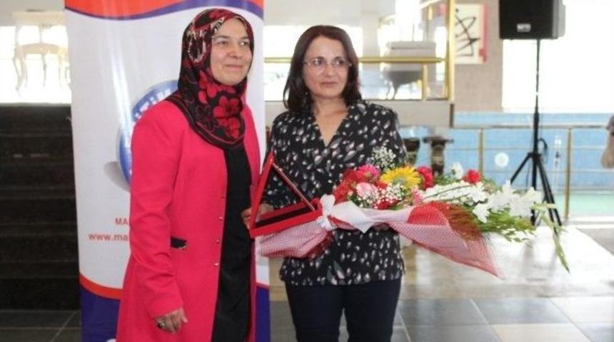 Eğitim-bir-sen Tarafından Anneler G&uuml;n&uuml; Programı D&uuml;zenlendi